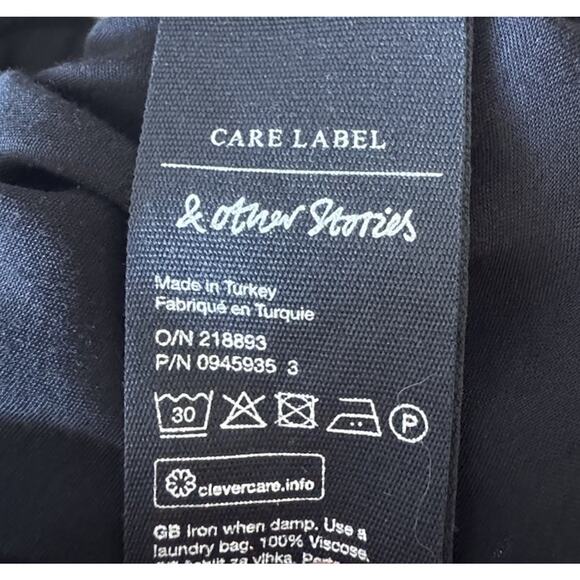 & Other Stories Black Satin Blouse Women’s Size 2 Button Front Long Sleeve Work - Picture 6 of 9